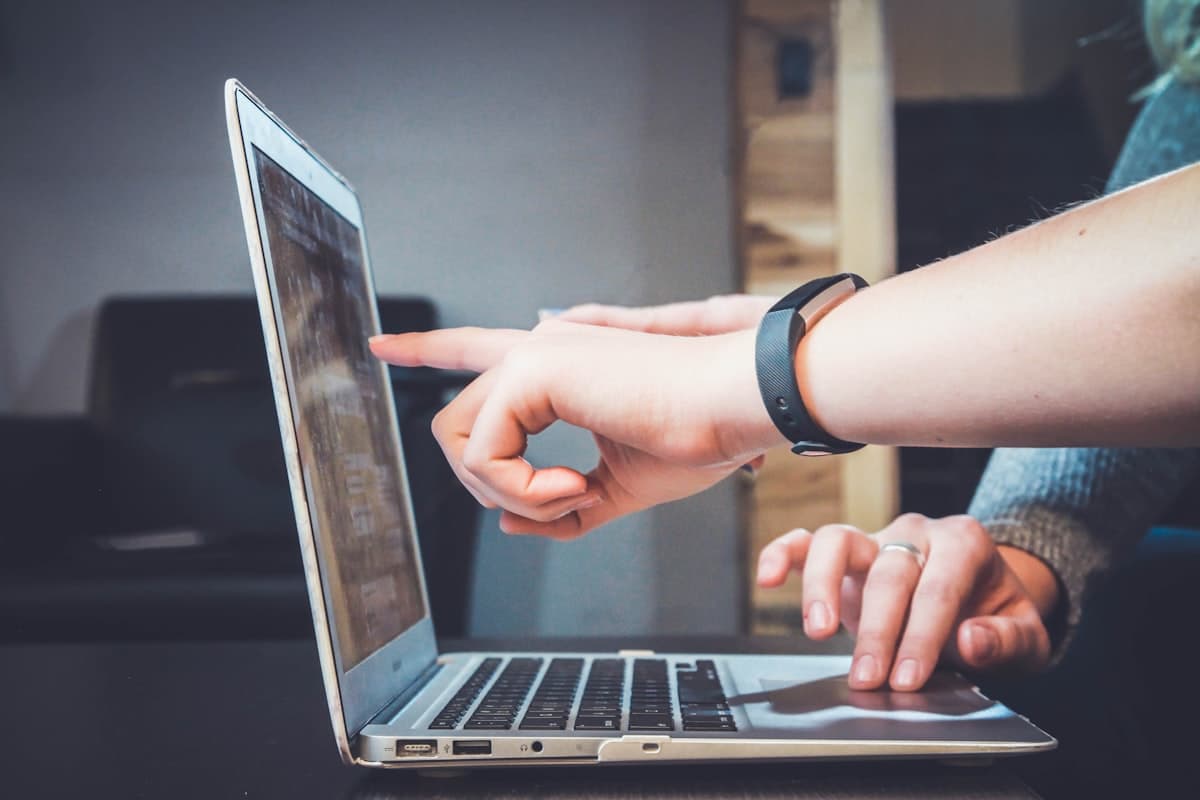 Chat Support at Blue Star Communication